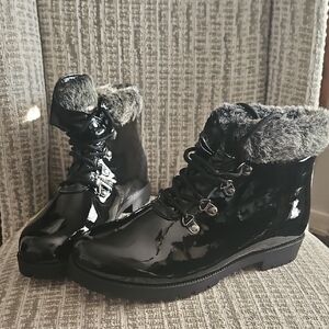 comfortview Black Patent Faux Fur Lace-Up Ankle Booties